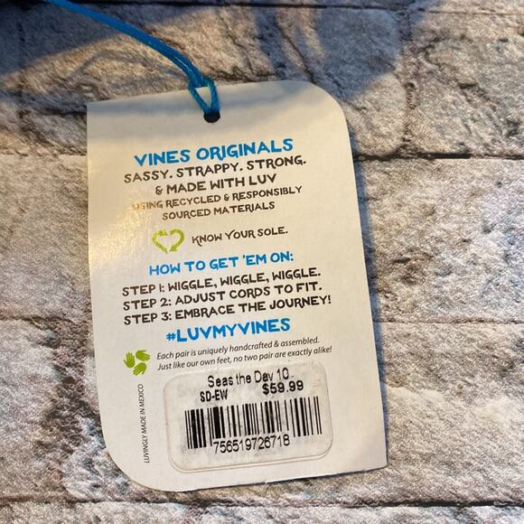 Sz 10 Luvmyvines sandals- NWT - Picture 9 of 10